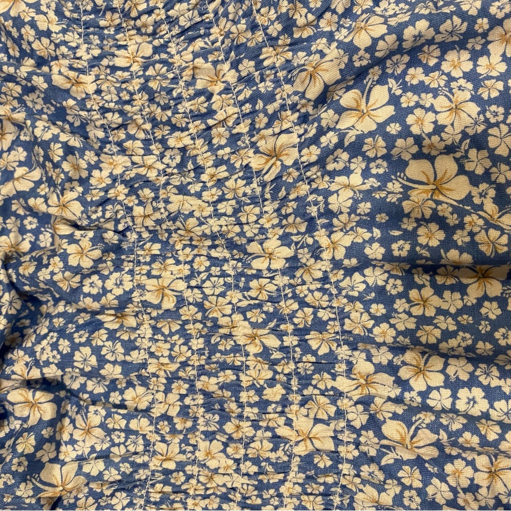 Ditsy Floral Ruffled Dress - Picture 3 of 5